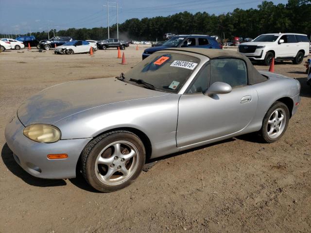 JM1NB353510205710 - 2001 MAZDA MX-5 MIATA BASE SILVER photo 1