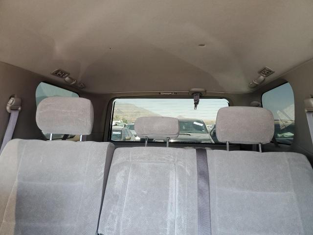 5TDBT44A72S133476 - 2002 TOYOTA SEQUOIA SR5 Qara foto 10