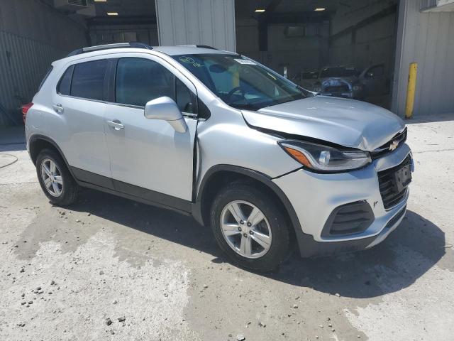 3GNCJPSB2HL141465 - 2017 CHEVROLET TRAX 1LT SILVER photo 4