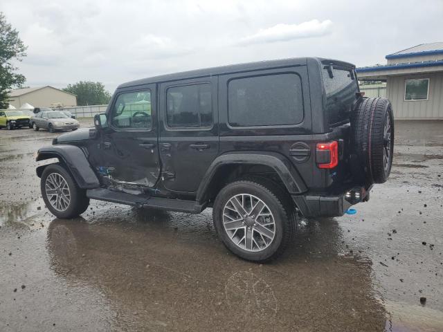1C4JJXP64NW232593 - 2022 JEEP WRANGLER U SAHARA 4XE BLACK photo 2