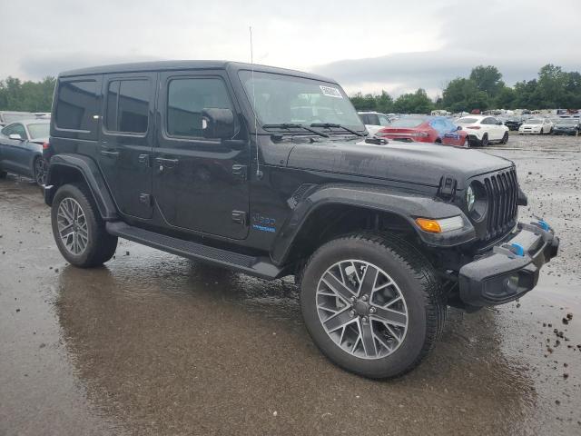 1C4JJXP64NW232593 - 2022 JEEP WRANGLER U SAHARA 4XE BLACK photo 4