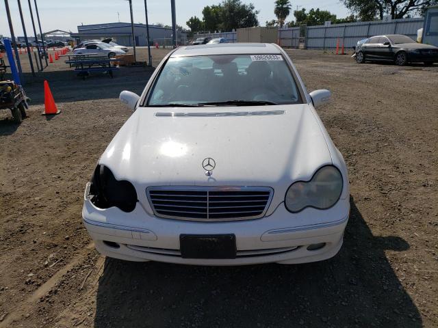 WDBRF40J34F507921 - 2004 MERCEDES-BENZ C 230K SPORT SEDAN WHITE photo 5