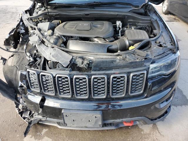 1C4RJFLG3HC843992 - 2017 JEEP GRAND CHER TRAILHAWK BLACK photo 11