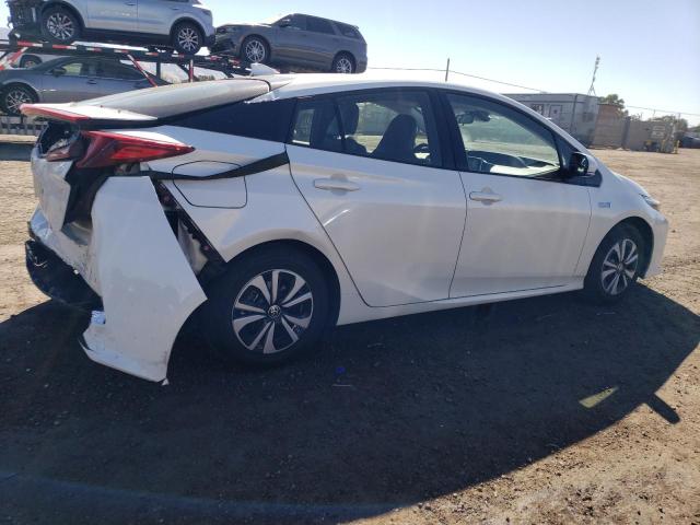 JTDKARFP5K3117752 - 2019 TOYOTA PRIUS PRIM WHITE photo 3
