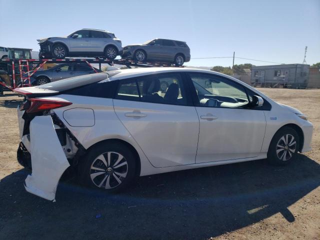 JTDKARFP5K3117752 - 2019 TOYOTA PRIUS PRIM WHITE photo 4