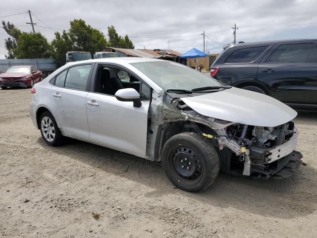 5YFB4MDE3PP046254 - 2023 TOYOTA COROLLA LE SILVER photo 4