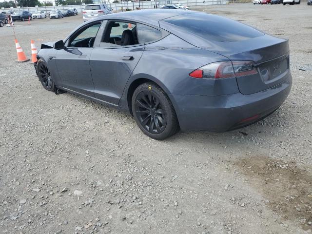 5YJSA1E21JF295554 - 2018 TESLA MODEL S GRAY photo 2
