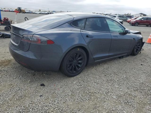 5YJSA1E21JF295554 - 2018 TESLA MODEL S GRAY photo 3