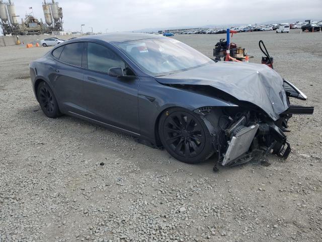 5YJSA1E21JF295554 - 2018 TESLA MODEL S GRAY photo 4
