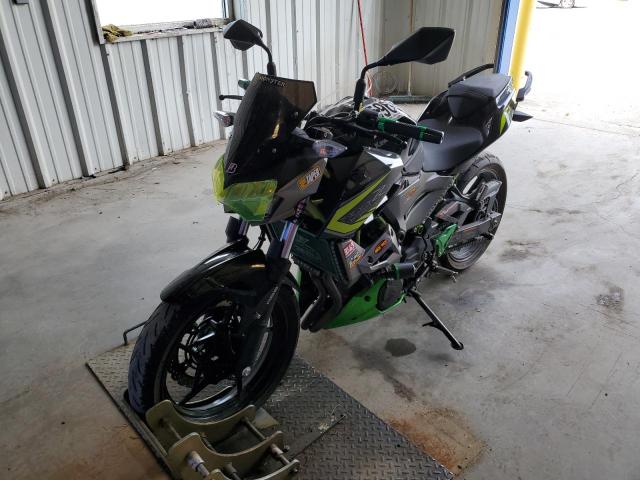 JKAERKD10LDA72837 - 2020 KAWASAKI ER400 D GREEN photo 2