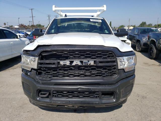 3C6MR5AJ8NG384437 - 2022 RAM 2500 TRADESMAN WHITE photo 5