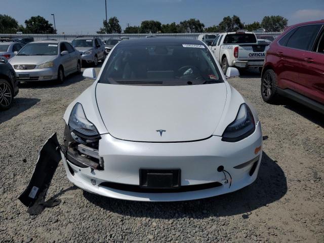 5YJ3E1EA4LF597472 - 2020 TESLA MODEL 3 WHITE photo 5