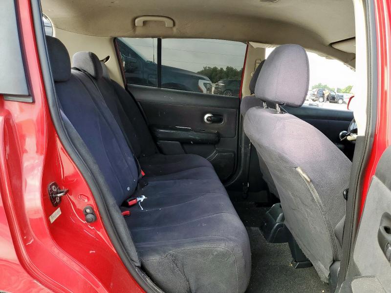 3N1BC13E47L391330 - 2007 NISSAN VERSA S RED photo 10