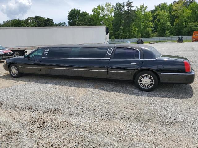 1L1FM81W54Y674245 - 2004 LINCOLN TOWN CAR EXECUTIVE Schwarz Foto 2