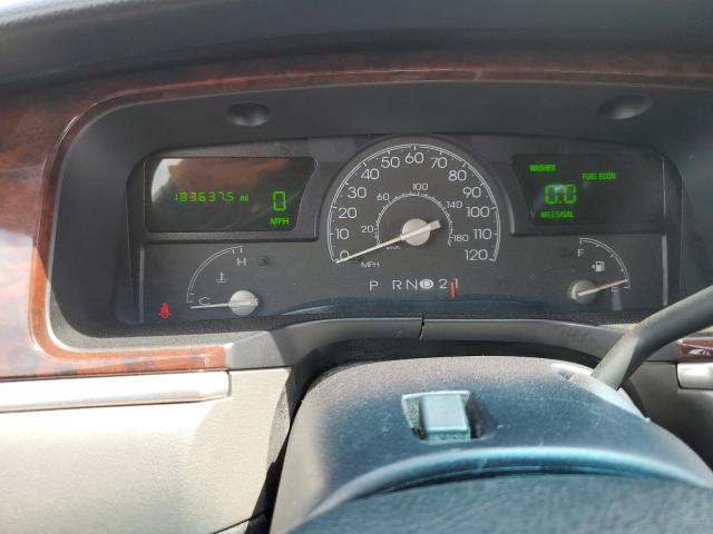 1L1FM81W54Y674245 - 2004 LINCOLN TOWN CAR EXECUTIVE Schwarz Foto 9