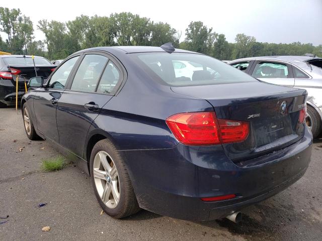 WBA3C3C54DF979700 - 2013 BMW 320 I XDRIVE BLUE photo 2