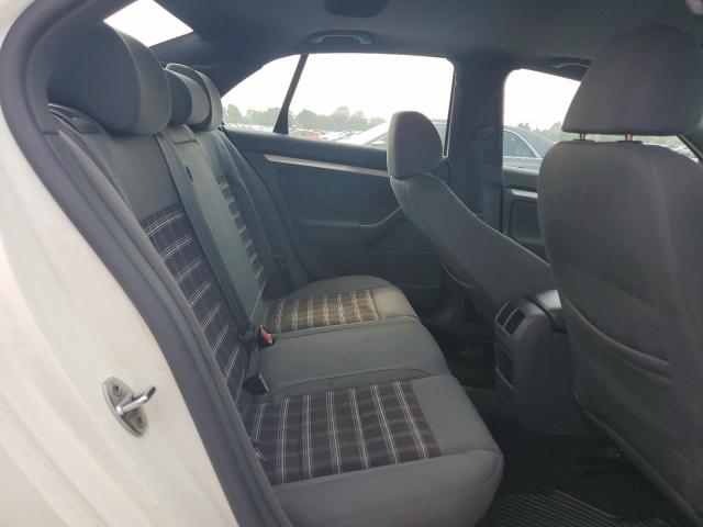 3VWBJ71K68M111012 - 2008 VOLKSWAGEN GLI თეთრი ფოტო 10