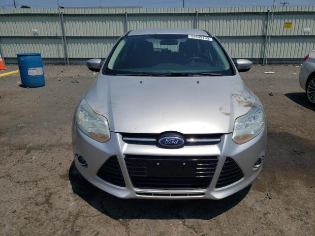 1FAHP3M28CL403700 - 2012 FORD FOCUS SEL SILVER photo 5