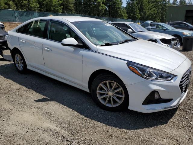 5NPE24AF6JH688102 - 2018 HYUNDAI SONATA SE WHITE photo 4