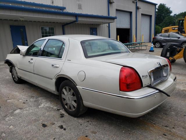 1LNHM83W94Y649546 - 2004 LINCOLN TOWN CAR ULTIMATE BEIGE photo 2