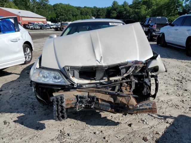 1LNHM83W94Y649546 - 2004 LINCOLN TOWN CAR ULTIMATE BEIGE photo 5