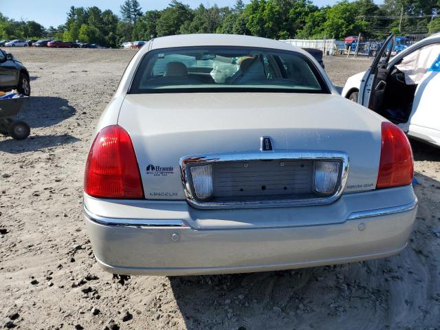 1LNHM83W94Y649546 - 2004 LINCOLN TOWN CAR ULTIMATE BEIGE photo 6