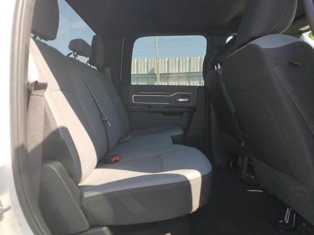 3C6UR5DL1NG123888 - 2022 RAM 2500 BIG HORN/LONE STAR WHITE photo 10