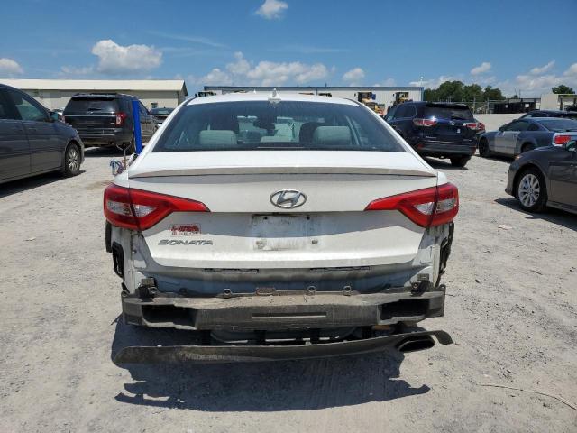 5NPE24AF5FH245625 - 2015 HYUNDAI SONATA SE WHITE photo 6