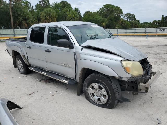 3TMJU62N96M026607 - 2006 TOYOTA TACOMA DOUBLE CAB PRERUNNER SILVER photo 4