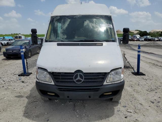 WDYPD644355831641 - 2005 FREIGHTLINER SPRINTER 2500 WHITE photo 5