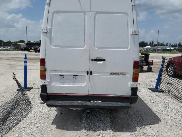 WDYPD644355831641 - 2005 FREIGHTLINER SPRINTER 2500 WHITE photo 6