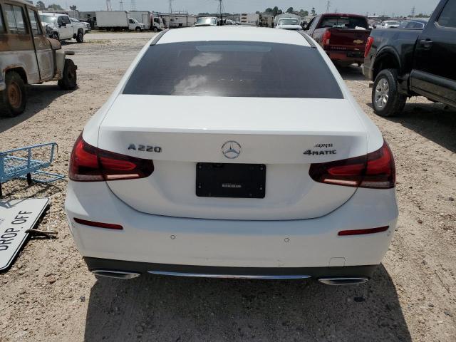 W1K3G4FB8LJ237543 - 2020 MERCEDES-BENZ A 220 4MATIC WHITE photo 6