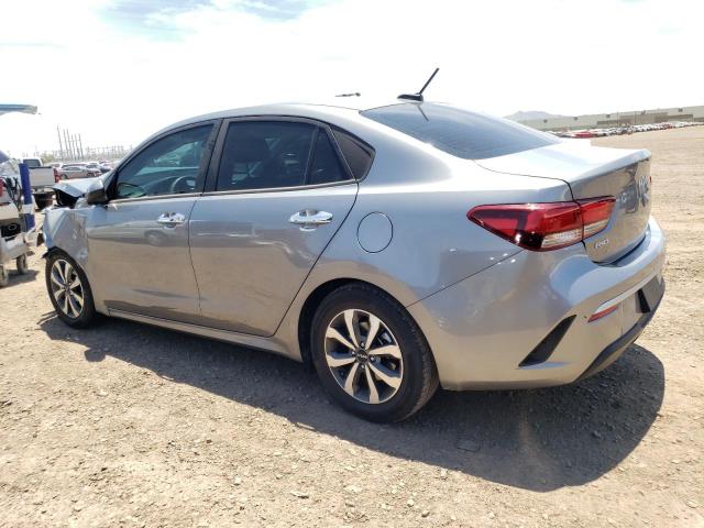 3KPA24AD9NE464183 - 2022 KIA RIO LX GRAY photo 2