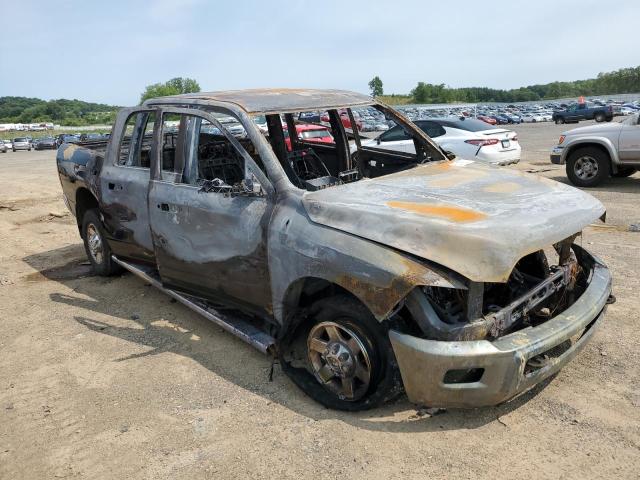 3C6TR5DT5DG615396 - 2013 RAM 2500 SLT შავი ფოტო 4