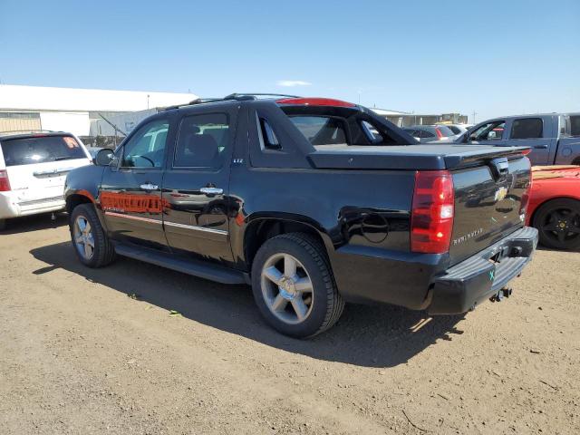 3GNTKGE38BG261353 - 2011 CHEVROLET AVALANCHE LTZ BLACK photo 2