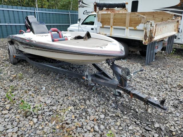 MGL08422F900 - 2000 PROC BOAT W/TRL BEIGE photo 1