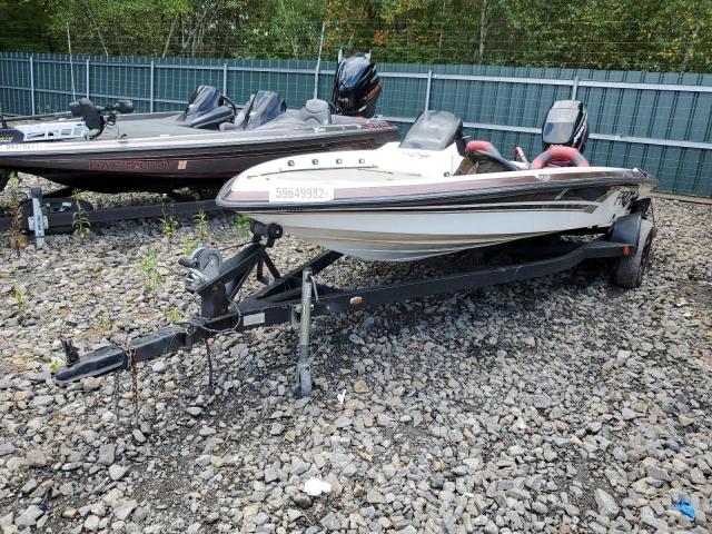 MGL08422F900 - 2000 PROC BOAT W/TRL BEIGE photo 2