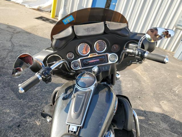 1HD1FC4197Y665349 - 2007 HARLEY-DAVIDSON FLHTCUI 黑色 照片 5