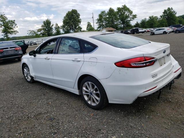 3FA6P0LU1LR158300 - 2020 FORD FUSION SE WHITE photo 2