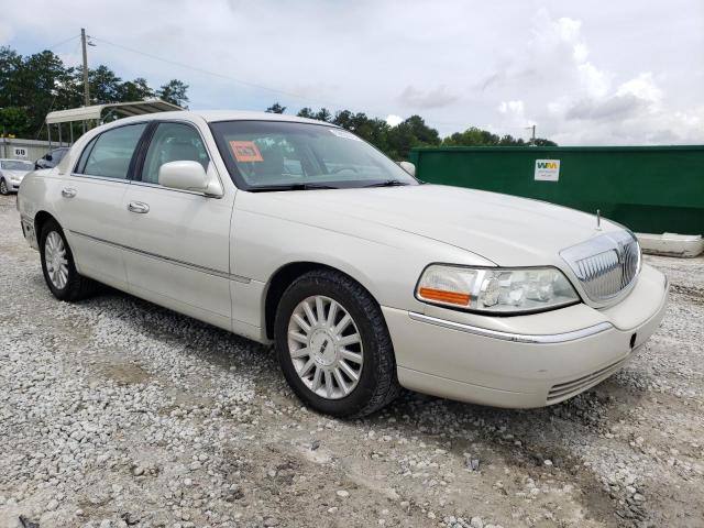 1LNHM81W74Y664551 - 2004 LINCOLN TOWN CAR EXECUTIVE Grau Foto 4