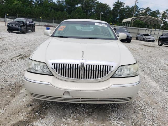 1LNHM81W74Y664551 - 2004 LINCOLN TOWN CAR EXECUTIVE Grau Foto 5
