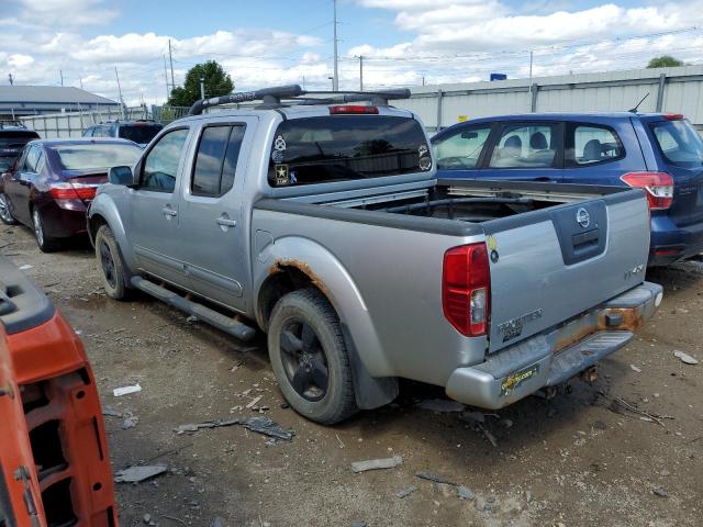 1N6AD07W15C451346 - 2005 NISSAN FRONTIER CREW CAB LE SILVER photo 2