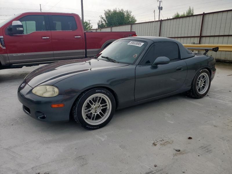 JM1NB353210210976 - 2001 MAZDA MX-5 MIATA BASE CHARCOAL photo 1