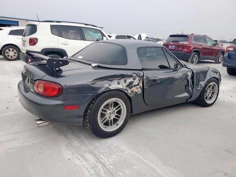 JM1NB353210210976 - 2001 MAZDA MX-5 MIATA BASE CHARCOAL photo 3