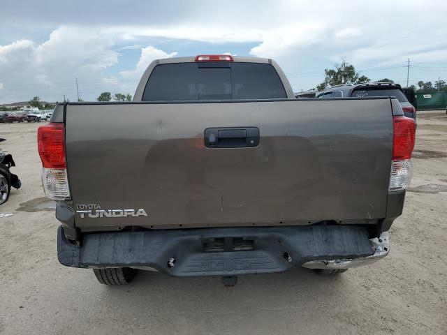 5TFRM5F14CX050159 - 2012 TOYOTA TUNDRA DOUBLE CAB SR5 BROWN photo 6