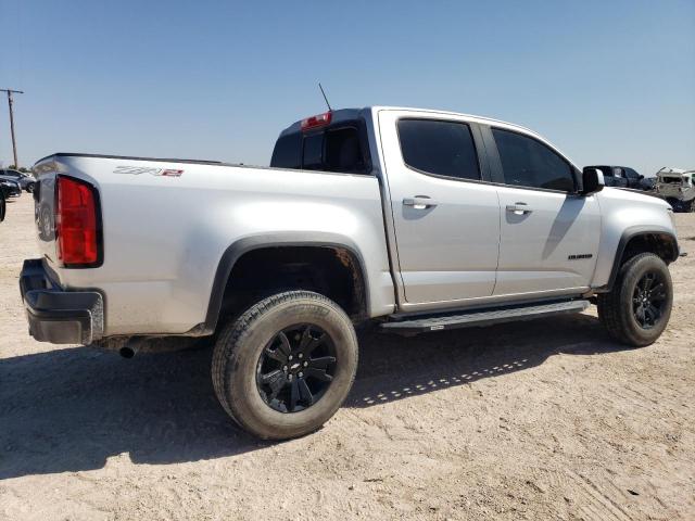1GCGTEEN5J1215196 - 2018 CHEVROLET COLORADO ZR2 SILVER photo 3