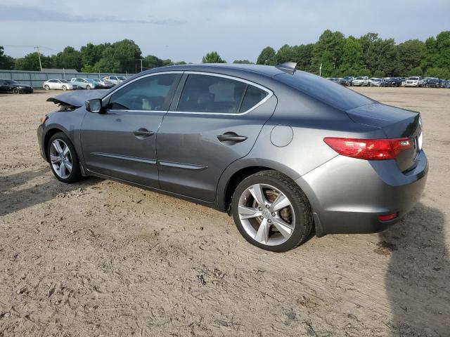 19VDE1F71DE005162 - 2013 ACURA ILX 20 TECH SILVER photo 2