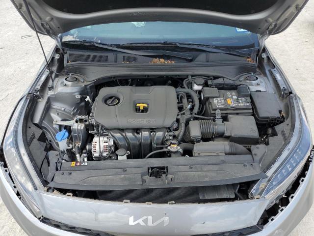 3KPF24AD7PE644156 - 2023 KIA FORTE LX GRAY photo 11