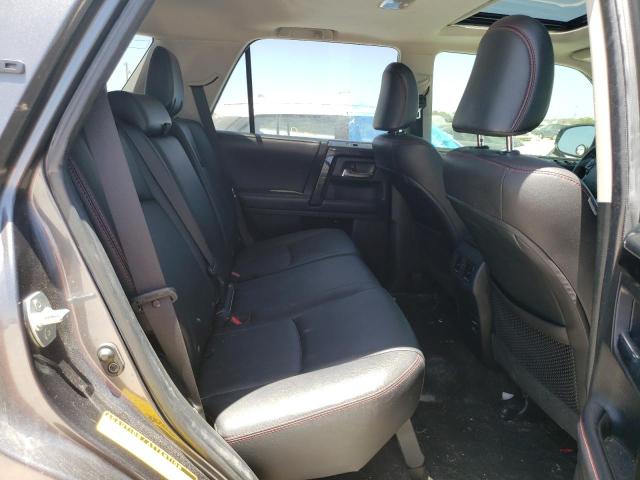 JTEBU5JR4J5524730 - 2018 TOYOTA 4RUNNER SR5/SR5 PREMIUM 灰色 照片 11