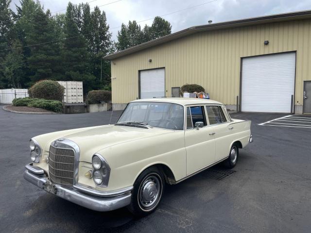 11101012093079 - 1967 MERCEDES-BENZ 230S WHITE photo 2